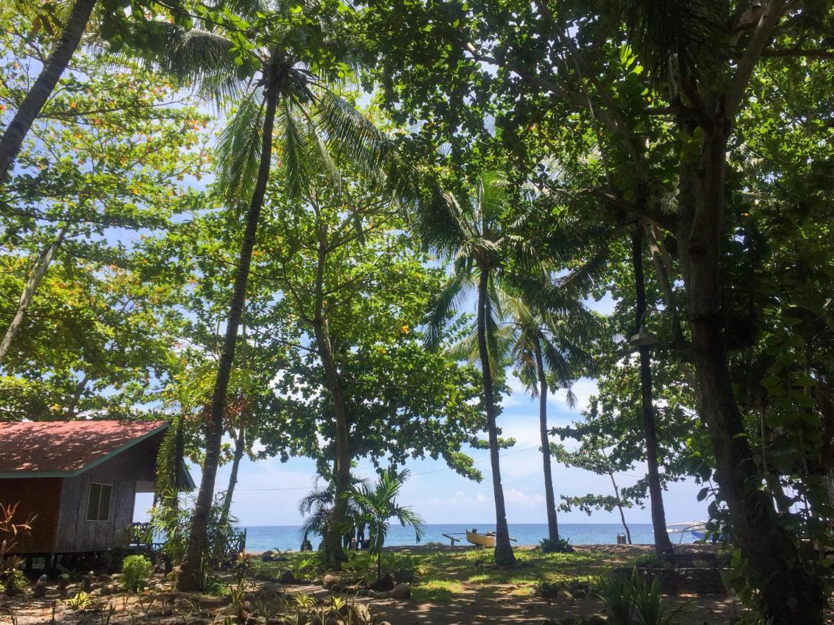Beach House Resort And Dive Center Mambajao Kültér fotó